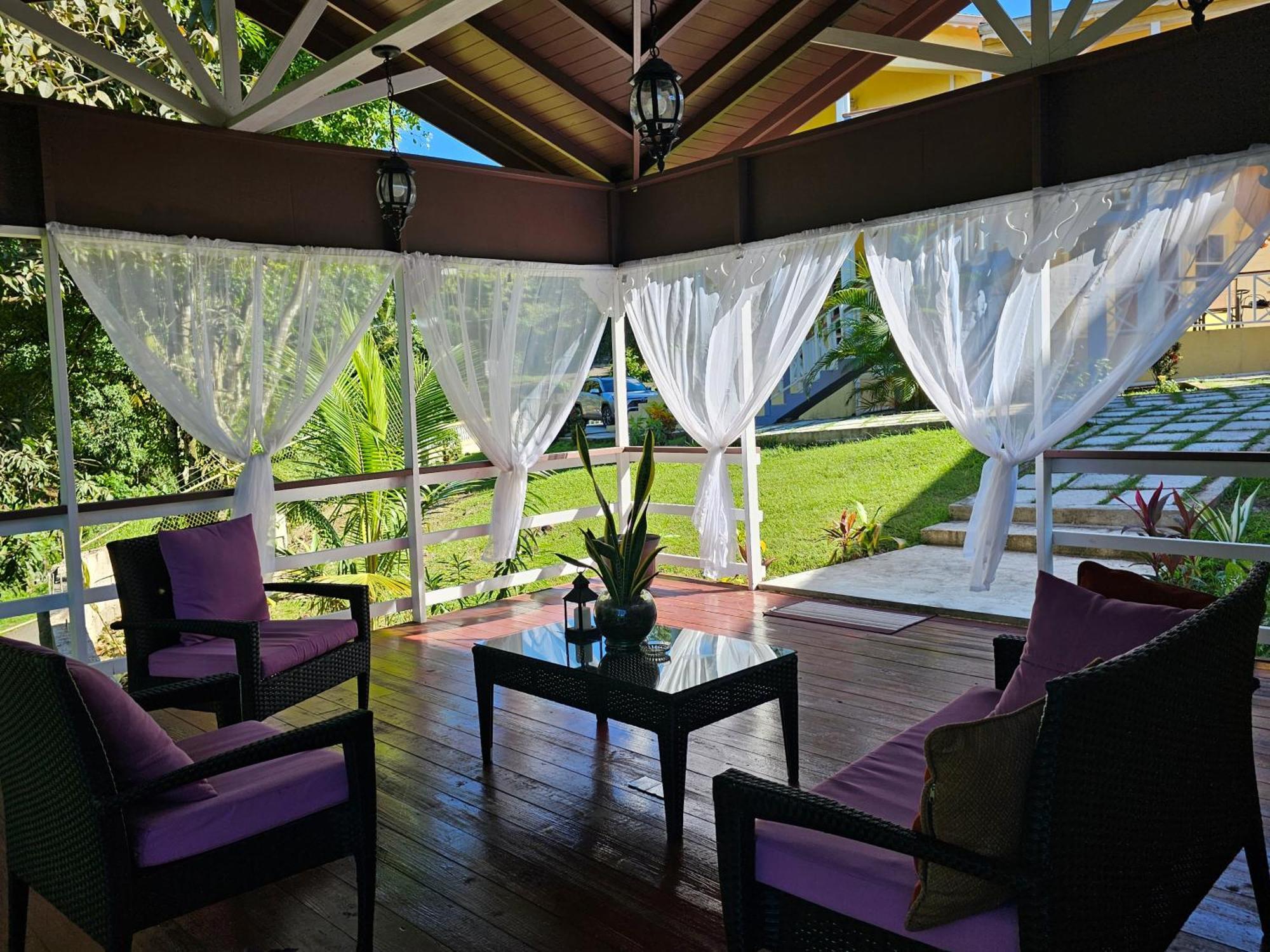 Appartamento Royal Escape - 2 Anse La Raye Esterno foto